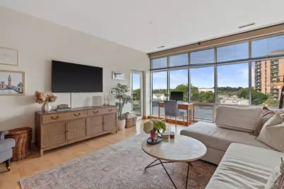 1550 E Royall Pl #505, Milwaukee, WI 53202 - Photo 7