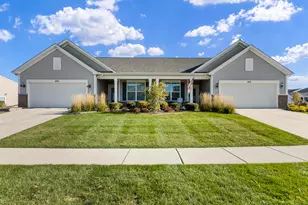 415 Cadence Cir, Lake Geneva, WI 53147 - Photo 3