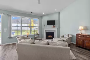 415 Cadence Cir, Lake Geneva, WI 53147 - Photo 17