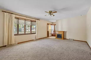 1641 Avon St, La Crosse, WI 54603 - Photo 3