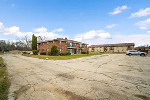 9015 N 96th St, Milwaukee, WI 53224 - Photo 15