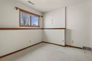 2601 Oakwood Cir, Oshkosh, WI 54904 - Photo 21