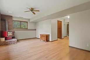 2601 Oakwood Cir, Oshkosh, WI 54904 - Photo 13