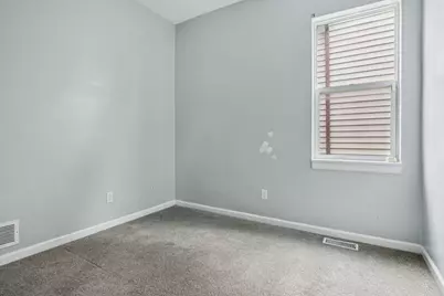 3468 N Richards St, Milwaukee, WI 53212 - Photo 9