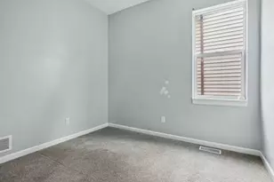 3468 N Richards St, Milwaukee, WI 53212 - Photo 9