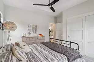 W198N4955 Hickory St, Menomonee Falls, WI 53051 - Photo 25