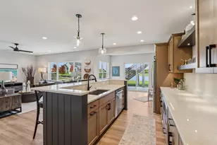 W198N4955 Hickory St, Menomonee Falls, WI 53051 - Photo 51