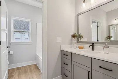 W198N4955  Hickory St, Menomonee Falls, WI 53051 - Photo 27