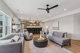 W198N4955 Hickory St, Menomonee Falls, WI 53051 - Photo 47