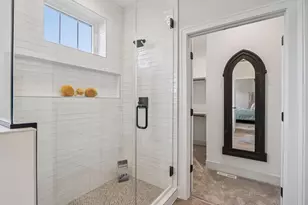 W198N4955 Hickory St, Menomonee Falls, WI 53051 - Photo 39