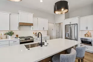 W198N4955 Hickory St, Menomonee Falls, WI 53051 - Photo 13