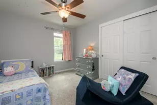 351 Stocks Dr, Delafield, WI 53018 - Photo 17