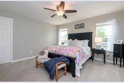 351  Stocks Dr, Delafield, WI 53018 - Photo 13