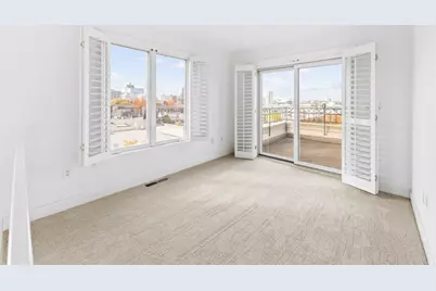 1515 N Van Buren St #513, Milwaukee, WI 53202 - Photo 27