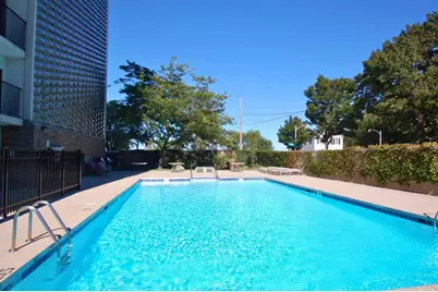 2525 S Shore Dr #22B, Milwaukee, WI 53207 - Photo 19