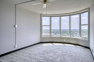 2525 S Shore Dr, Milwaukee, WI 53207 - Photo 9