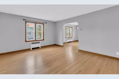 1504  Plainfield Ave, Racine, WI 53403 - Photo 9