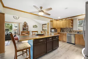S73W16773 Briargate Ln, Muskego, WI 53150 - Photo 7