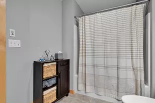 106 W Seeboth St, Milwaukee, WI 53204 - Photo 15