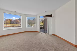 N74W13737 Appleton Ave, Menomonee Falls, WI 53051 - Photo 11