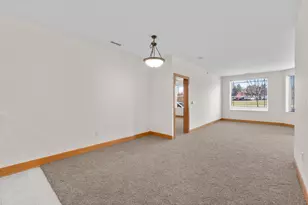 N74W13737 Appleton Ave, Menomonee Falls, WI 53051 - Photo 25
