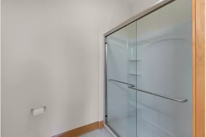 N74W13737  Appleton Ave #107, Menomonee Falls, WI 53051 - Photo 19