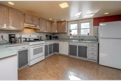 127  Pleasant St, Sharon, WI 53585 - Photo 17