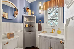 2412 W Chestnut Rd, Mequon, WI 53092 - Photo 23