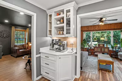 2412 W Chestnut Rd, Mequon, WI 53092 - Photo 11