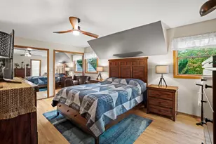 2412 W Chestnut Rd, Mequon, WI 53092 - Photo 17