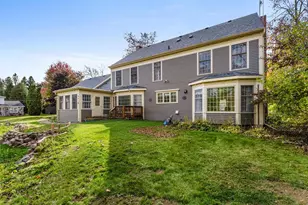 1127 Tanglewood Rd, Manitowoc, WI 54220 - Photo 17