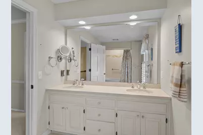 1127  Tanglewood Rd, Manitowoc, WI 54220 - Photo 45