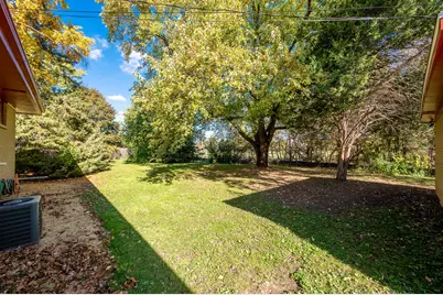 5364 N 87th St, Milwaukee, WI 53225 - Photo 11