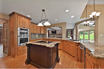 19775  Trilby Ct, Brookfield, WI 53045 - Photo 13