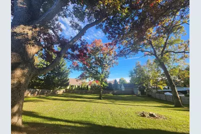 2408 S Teut Rd, Burlington, WI 53105 - Photo 37