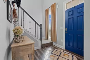 425 Chapel Hill Dr, Johnson Creek, WI 53038 - Photo 3