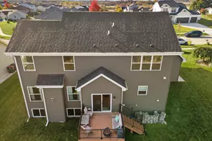 425 Chapel Hill Dr, Johnson Creek, WI 53038 - Photo 33