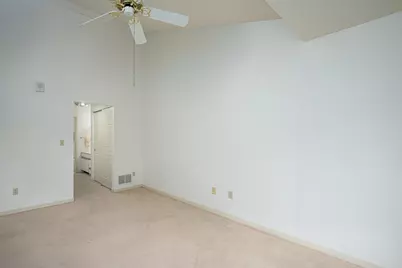 500 W Bender Rd #27, Glendale, WI 53217 - Photo 13