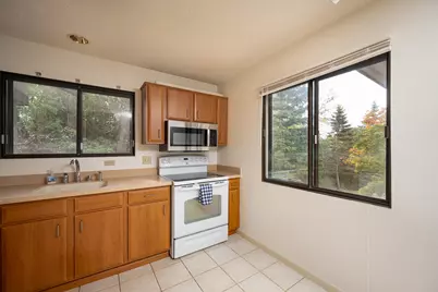 500 W Bender Rd #27, Glendale, WI 53217 - Photo 5