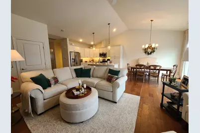 605  Cadence Cir, Lake Geneva, WI 53147 - Photo 19