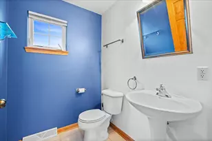 1725 N 18th St, Milwaukee, WI 53205 - Photo 13