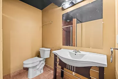 1725 N 18th St, Milwaukee, WI 53205 - Photo 25