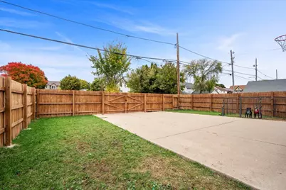 1725 N 18th St, Milwaukee, WI 53205 - Photo 29