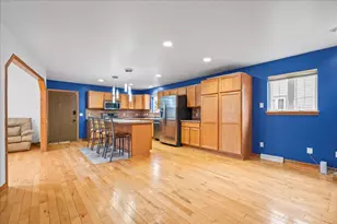 1725 N 18th St, Milwaukee, WI 53205 - Photo 5