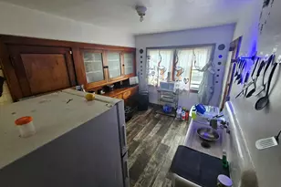 2677 N 39th St, Milwaukee, WI 53210 - Photo 5