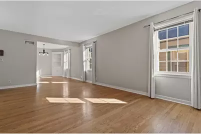 4918 N Berkeley Blvd, Whitefish Bay, WI 53217 - Photo 9