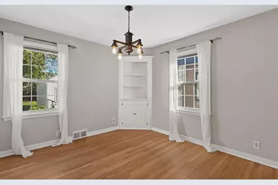 4918 N Berkeley Blvd, Whitefish Bay, WI 53217 - Photo 11