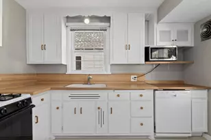 4918 N Berkeley Blvd, Whitefish Bay, WI 53217 - Photo 15