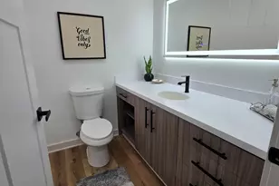 5766 N 42nd St, Milwaukee, WI 53209 - Photo 17