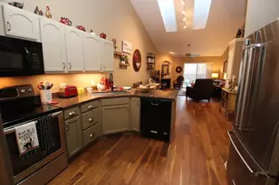 1274 Meadowbrook Dr, Cleveland, WI 53015 - Photo 5